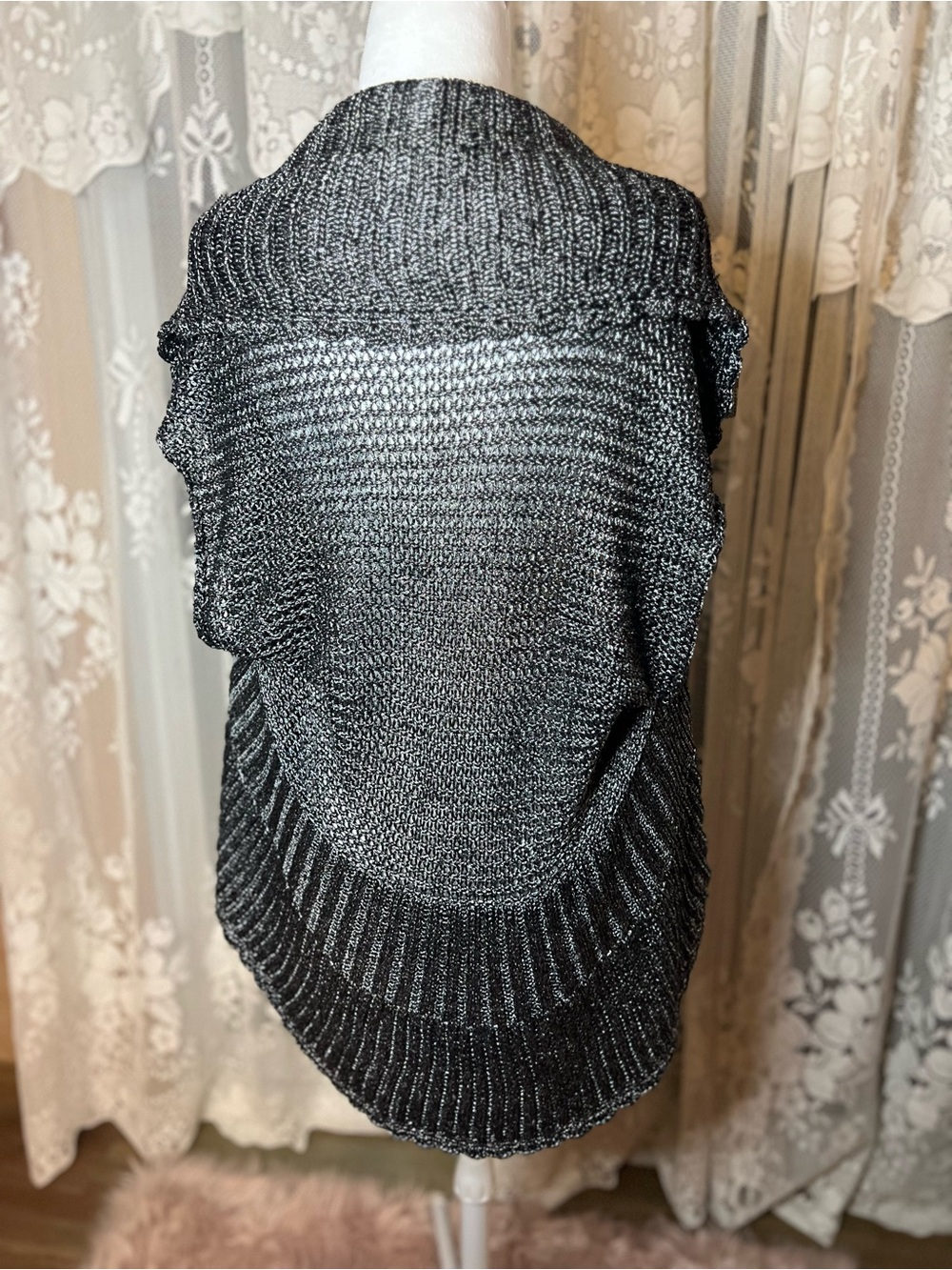 Y2K Sleeveless Metallic Knit Cardigan Vest - Black